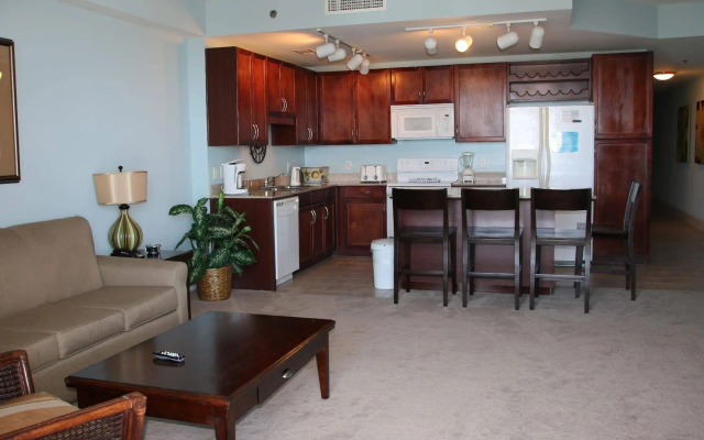 Laketown Wharf by Emerald View Resorts