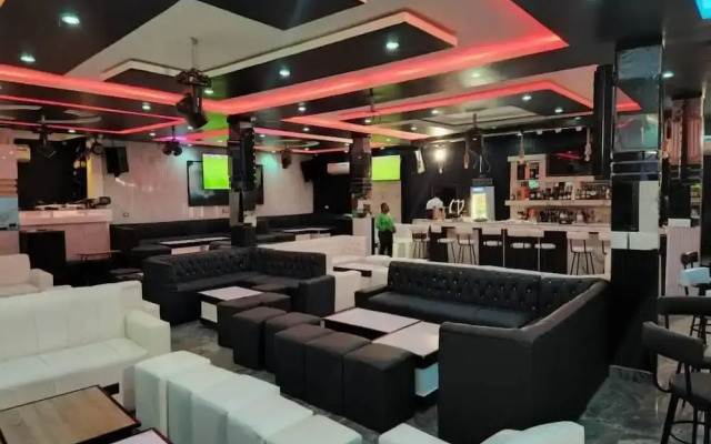 Newtown Palace Hotel