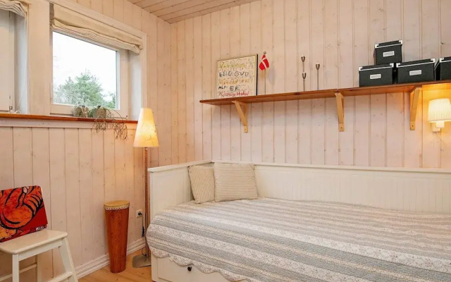 6 Person Holiday Home in Hals