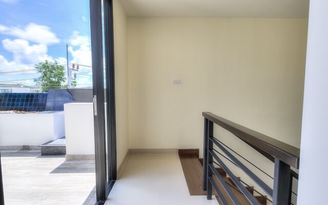 Villa Andy with pool and 800 m away from beach