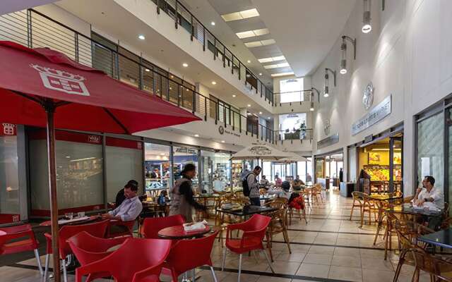 605 The Icon Building