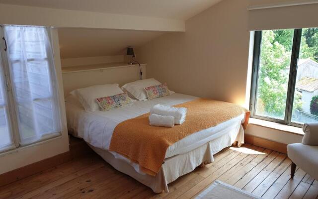 Quai 3 Loft Moderne et Lumineux les Pieds Dans L'eau