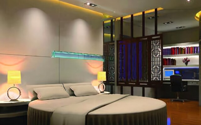 Golden Horse No. 1 Business Hotel