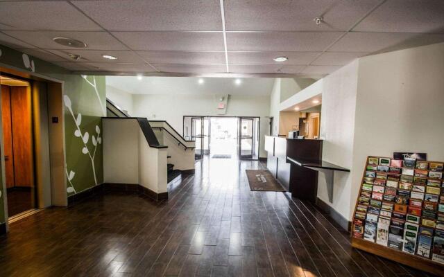 Sleep Inn Leesburg Chain of Lakes