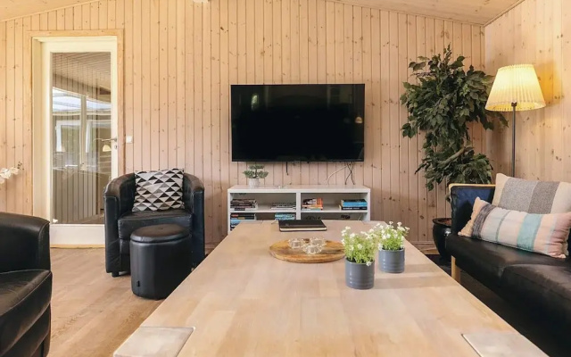 4 Star Holiday Home in Vaeggerlose
