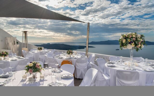 Athina Luxury Suites