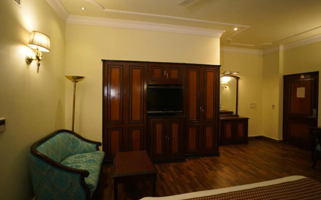 Hotel Arya
