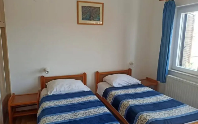 Apartment by Adriatic Sea Near Sibenik