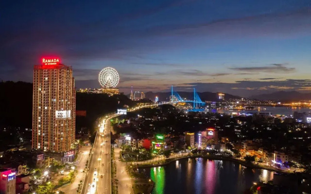 Ramada Hotel & Suites By Wyndham Halong Bay View