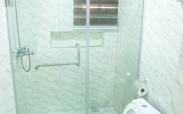 Furnished 3 Bedrooms Apartment With Wifi