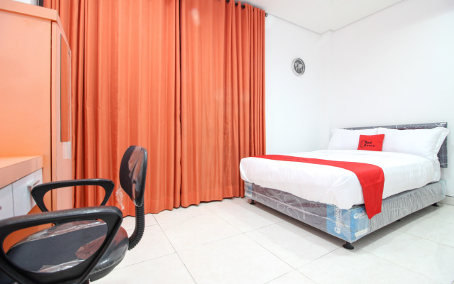RedDoorz Plus @ Affandi Gejayan – Guest Rooms – Sleman