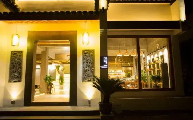 ZhulinShanshe Hotel