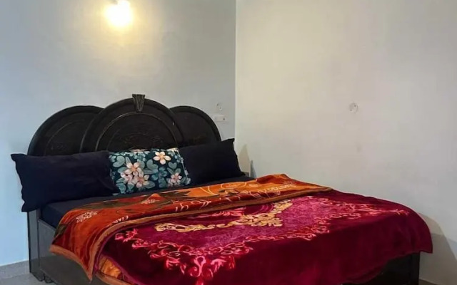 New Brahma Guesthouse