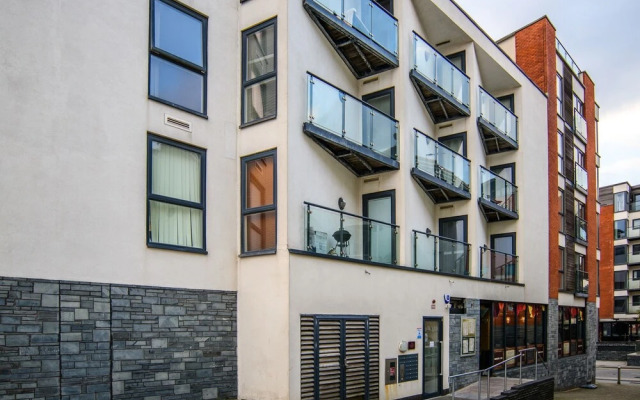 Ocean Breeze Apartment