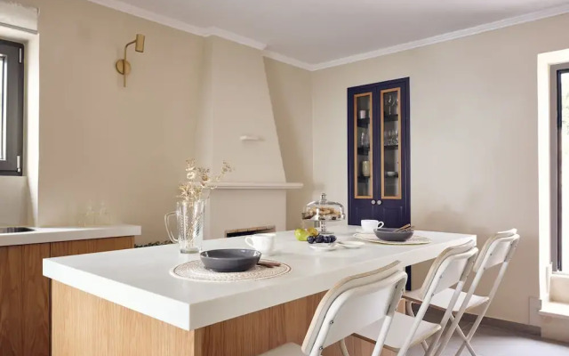 Thea lux natur villa