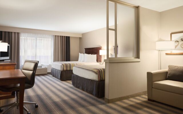 Country Inn & Suites by Radisson, Roseville, MN