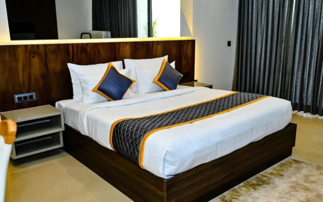 The Zims Luxor Resort