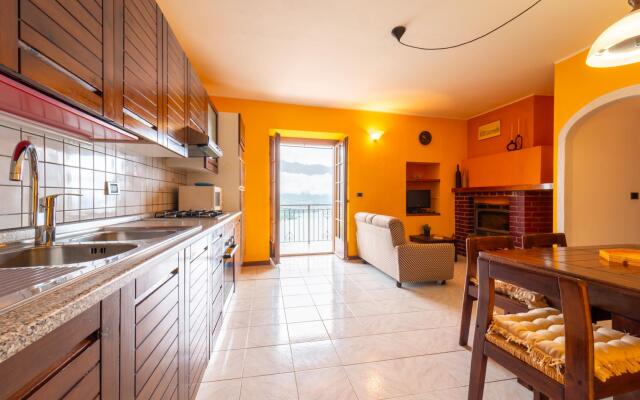 Un Balcone sul Lago in Montemezzo