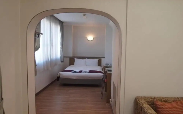 Senkei Plaza – Guest Rooms – Hakone