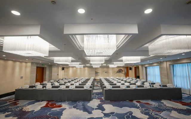 Phoenix Lake Tianquan Hotel