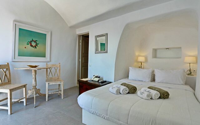 Oia Mare Villas