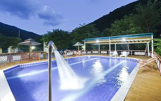 Gapyeong Rich House Pension