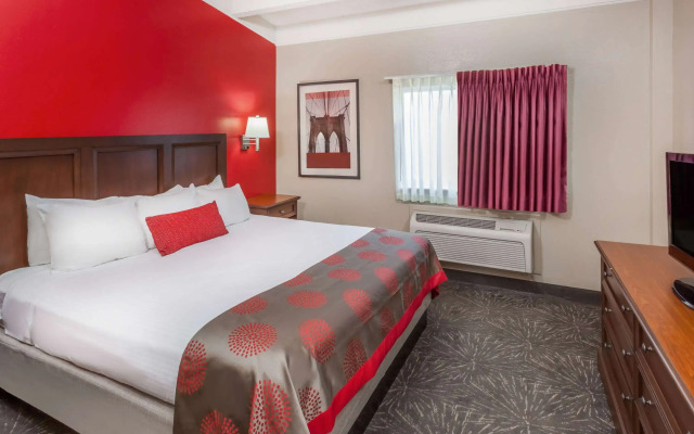 Ramada Hotel & Conference Center by Wyndham Hammond