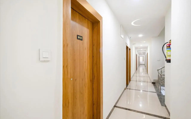 Fabhotel Woodlark Inn