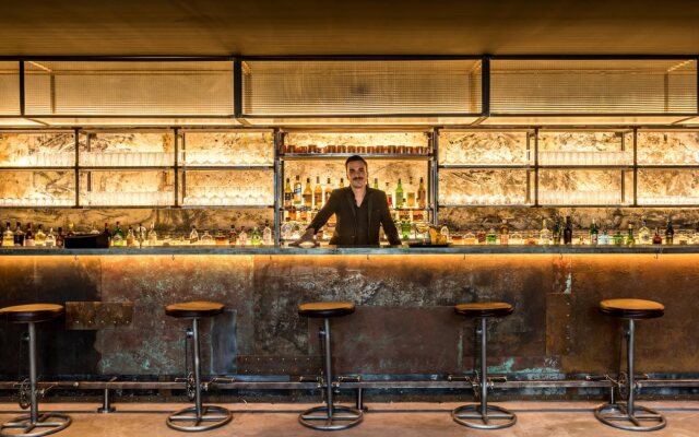 Kube Hotel Paris