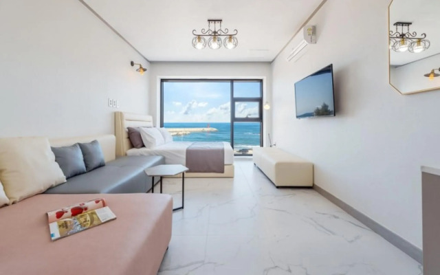 Gangneung Gugu Spa Pension