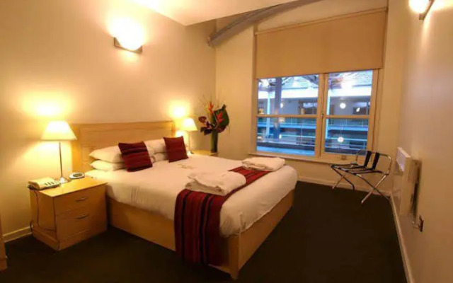 Native Manchester Hotel