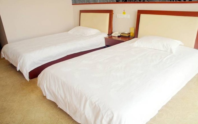 GreenTree Inn JiangSu TaiZhou YingChun W) Road Walking Street Express Hotel – Guest Rooms – Taizhou