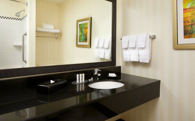 Fairfield Inn & Suites Cumberland