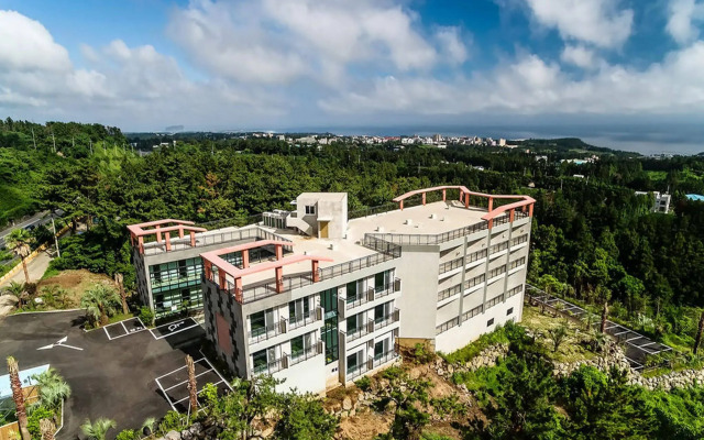J View Hotel