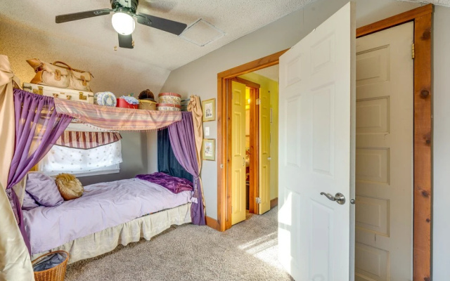 Marshalltown Vacation Rental w/ Private Yard!