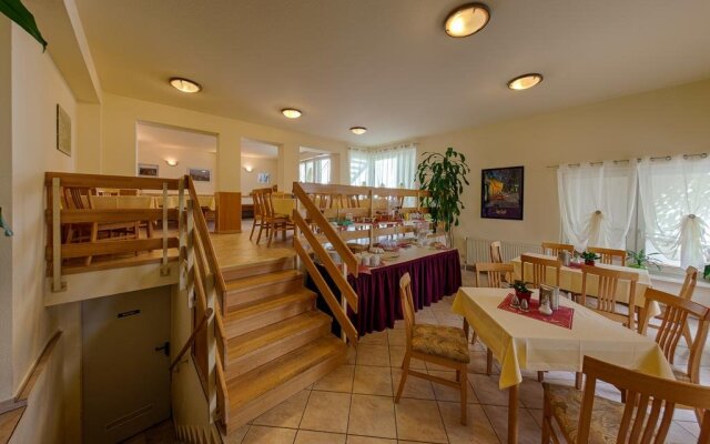 Hotel-Pension Lender