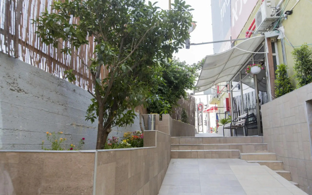 Laguardia Hotel