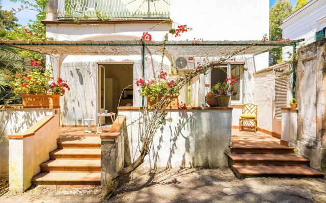 Villa Villari Terrace and Patio by Napoliapartments