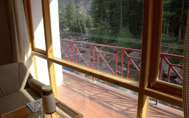 Hotel Dreamland Riverside (Old Manali)