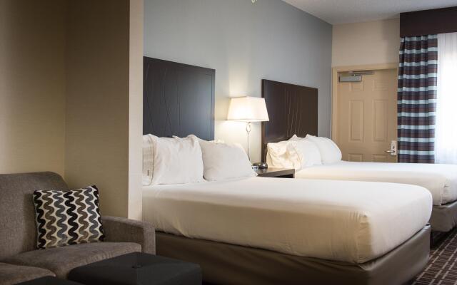 Holiday Inn Express Le Claire Riverfront-Davenport, an IHG Hotel