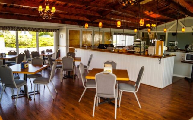 Dune Crest Hotel
