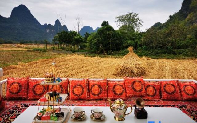 Yangshuo Time Madrigal Hotel