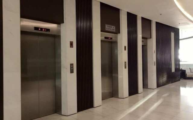 COZI modern loft suite at BGC