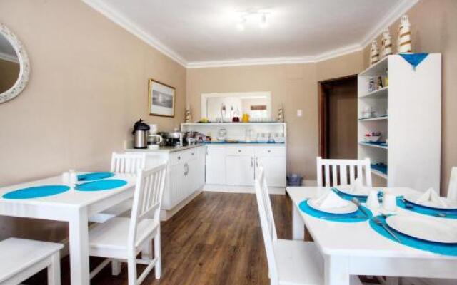 Kat Leisure The Reef Bed and Breakfast