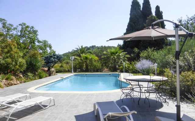 Holiday Home in Gabian Near Vineyards