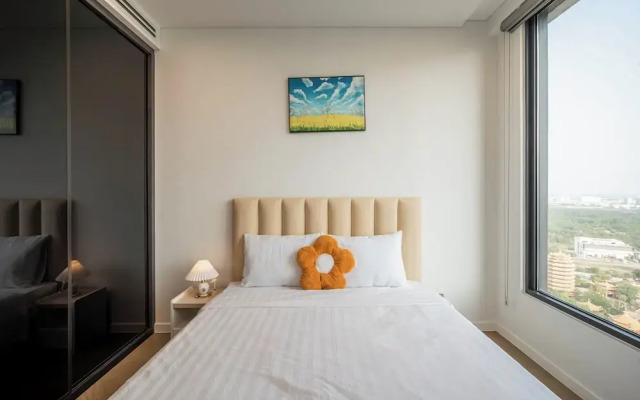 The Lumiere Luxury Citypoint ANGIA