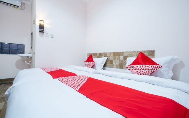 Art Guest House Syariah by OYO Rooms