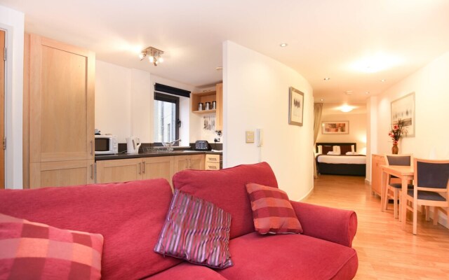 Baltic Quay Apartments Week2Week