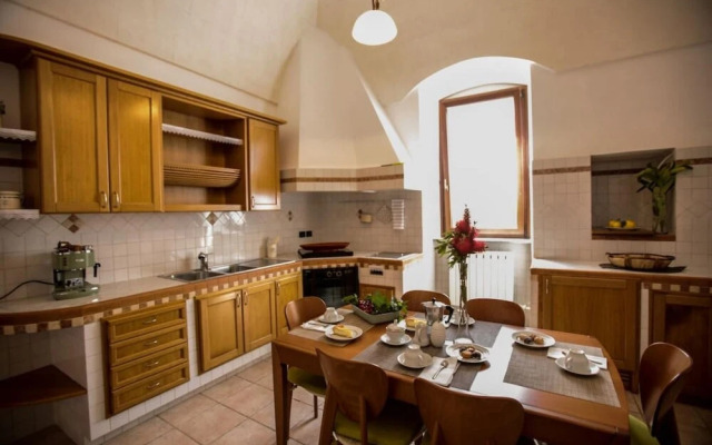 Esclusiva Villa a Ostuni con Piscina 1km dal Mare