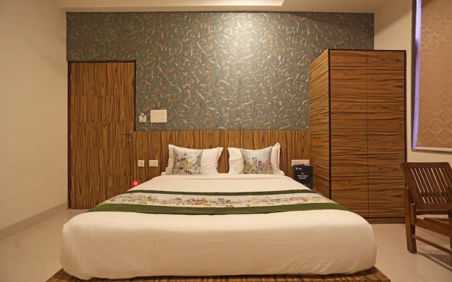 Hotel Swastika